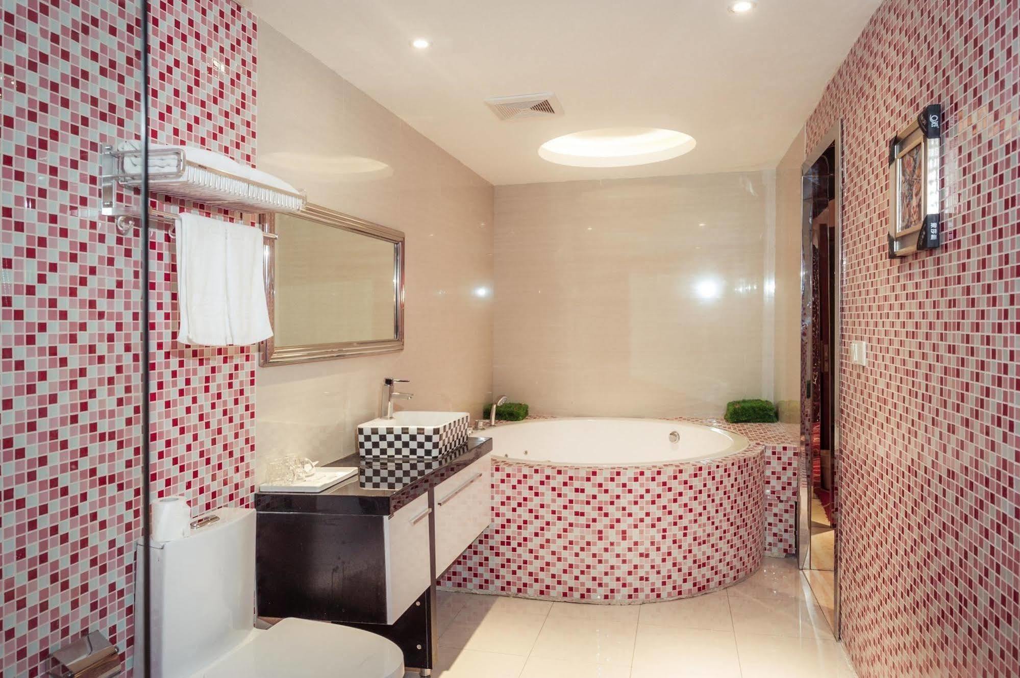 Milan Fashion Hotel Deqing Dış mekan fotoğraf