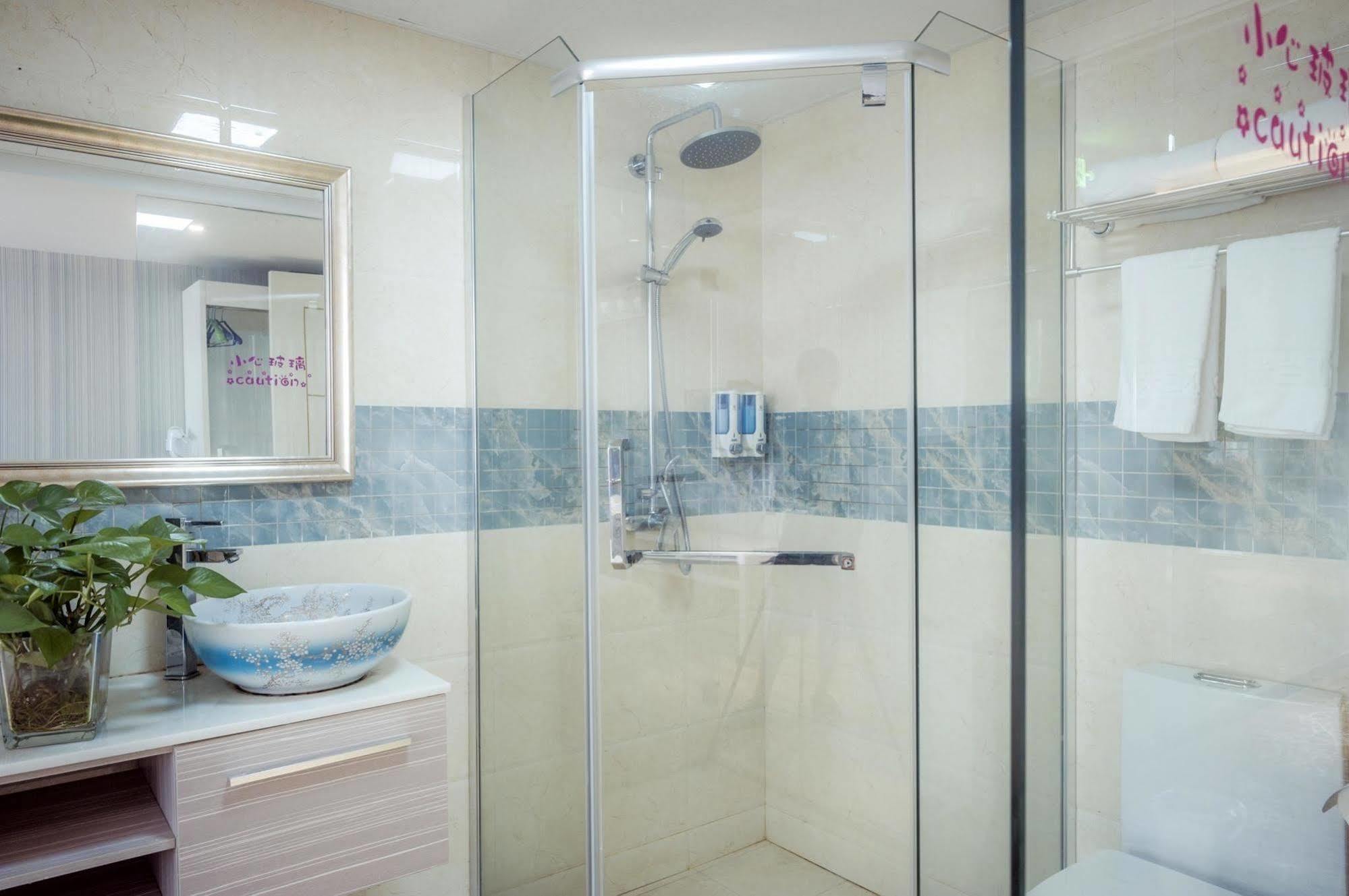 Milan Fashion Hotel Deqing Dış mekan fotoğraf