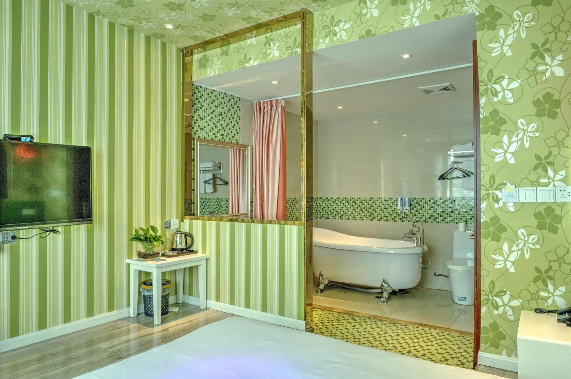 Milan Fashion Hotel Deqing Dış mekan fotoğraf