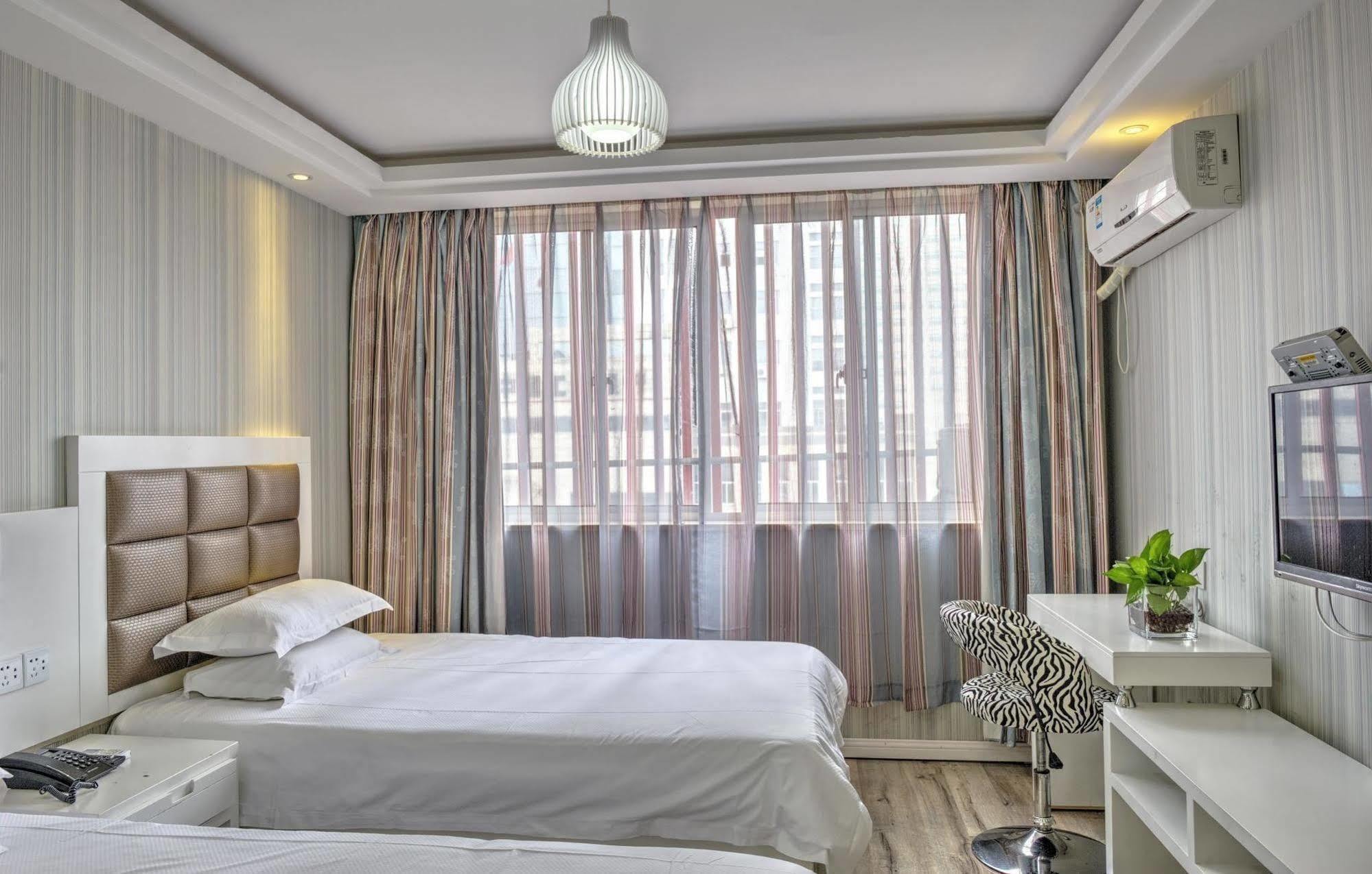 Milan Fashion Hotel Deqing Dış mekan fotoğraf