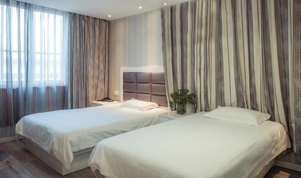 Milan Fashion Hotel Deqing Dış mekan fotoğraf